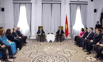 Tiếp thêm động lực và niềm tin cho cộng đồng người Việt Nam ở nước ngoài