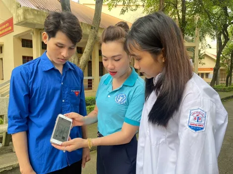 Ngân sách hỗ trợ tối thiểu 50% mức đóng BHYT học sinh, sinh viên