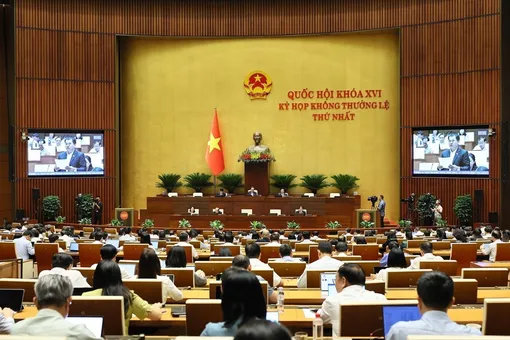 Quốc hội họp, thảo luận về Dự án Nhà máy điện hạt nhân Ninh Thuận