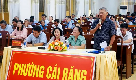 Tại diễn đàn “Tháng nghe dân nói”, người dân phản ánh nhiều vấn đề dân sinh