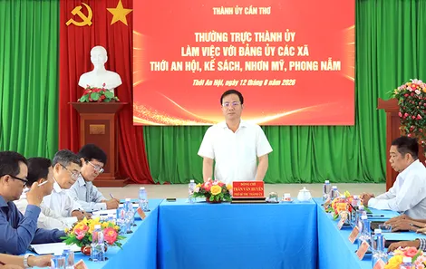 Ông Trần Văn Huyến, Phó Bí thư Thành ủy Cần Thơ làm việc các xã Thới An Hội, Kế Sách, Nhơn Mỹ và Phong Nẫm