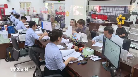 Biến chuẩn mực đạo đức thành ý thức tự giác của mỗi cán bộ, đảng viên