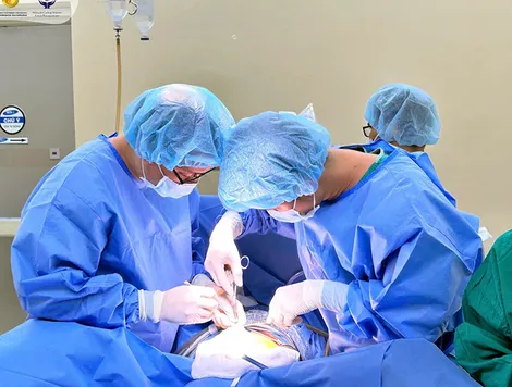 Khám phụ khoa định kỳ - Phát hiện bất thường và xử trí kịp thời bằng phẫu thuật nội sôi