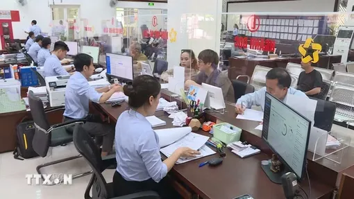 Biến chuẩn mực đạo đức thành ý thức tự giác của mỗi cán bộ, đảng viên