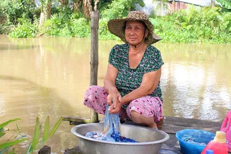 Mong hệ thống nước sạch sớm phủ đến từng khu dân cư của xã Tân Thạnh