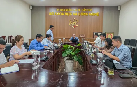 Viettel đề xuất phương án phát triển kinh tế tầm thấp tại TP Cần Thơ