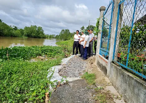 Ưu tiên đầu tư khắc phục sạt lở nguy hiểm đoạn bờ phải sông Trà Nóc