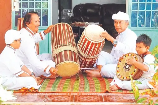 Phát huy tiếng nói cộng đồng trong bảo tồn di sản