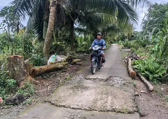 Mong sớm nâng cấp đường Kinh tế mới