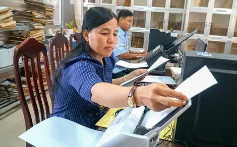 Phường Ngã Năm đẩy nhanh số hóa hồ sơ đảng viên