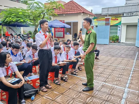 "Gieo mầm" ý thức tuân thủ pháp luật từ học đường
