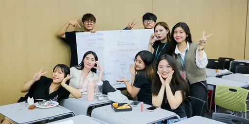 Con học Quan hệ công chúng có phải sau này đi làm báo? Giải mã hiểu lầm phổ biến
