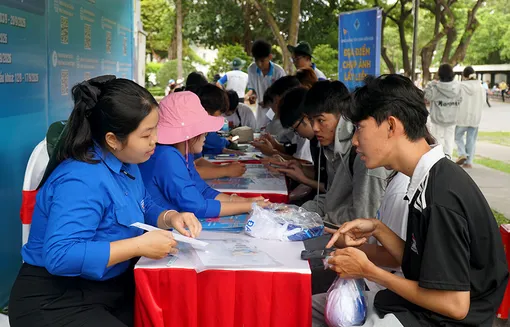 Thí sinh trúng tuyển các cơ sở của Đại học Cần Thơ nhập học tại Khu II