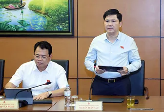 Đại biểu Quốc hội Nguyễn Tuấn Anh, Phó Bí thư Thành ủy Cần Thơ, góp ý về định hướng chính sách sửa đổi Luật Nhà ở năm 2023 và Luật Kinh doanh bất động sản
