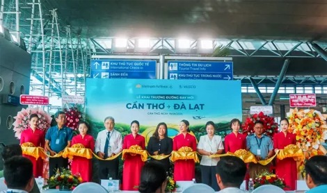 Khai trương đường bay Cần Thơ - Đà Lạt