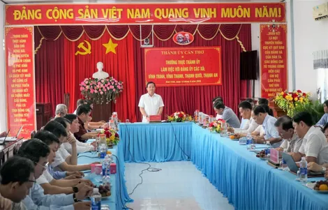 Lãnh đạo thành phố làm việc với Thường trực Đảng ủy các xã Vĩnh Trinh, Vĩnh Thạnh, Thạnh Quới, Thạnh An