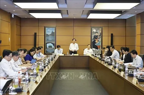 Tối ưu hóa nguồn lực và trao quyền thực chất cho địa phương