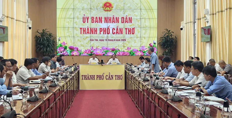 Quyết liệt tháo gỡ vướng mắc, đẩy nhanh tiến độ xây dựng đường bộ cao tốc Châu Đốc - Cần Thơ - Sóc Trăng