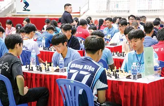 Bản lĩnh trên từng nước cờ