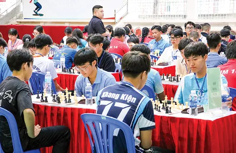 Bản lĩnh trên từng nước cờ
