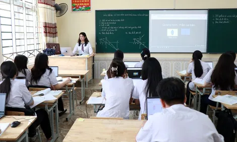 Đưa giáo dục trí tuệ nhân tạo (AI) vào trường phổ thông với 12 tiết học cốt lõi mỗi năm