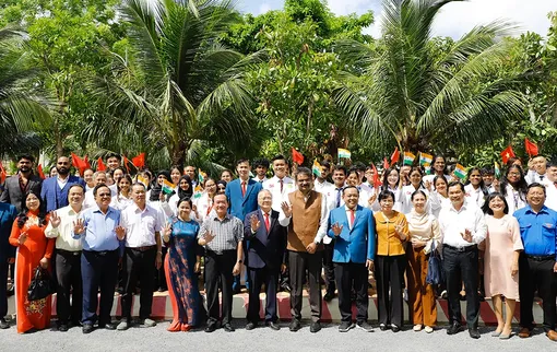Các hội quần chúng chủ động, tích cực mở rộng và nâng cao hiệu quả đối ngoại nhân dân