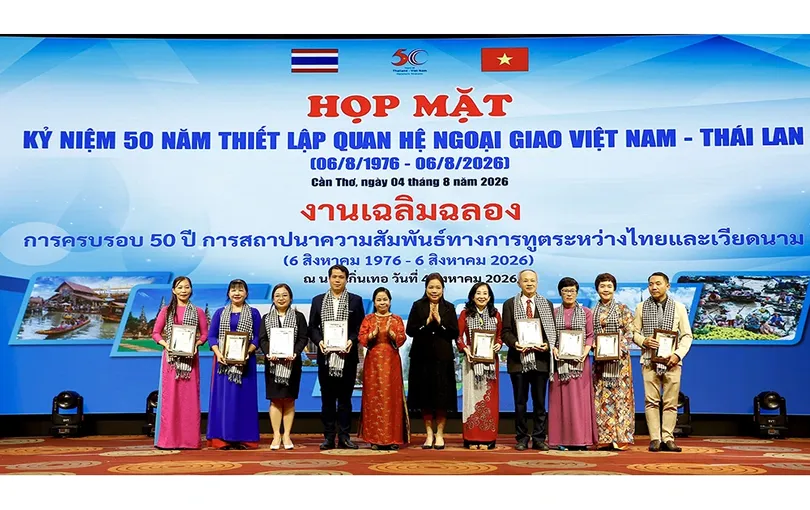 Vun đắp hữu nghị, mở rộng hợp tác