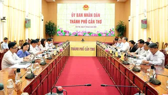 TP Cần Thơ: Tháo gỡ vướng mắc thể chế, tận dụng tài sản công phát triển hạ tầng y tế - giáo dục