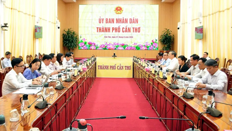 TP Cần Thơ: Tháo gỡ vướng mắc thể chế, tận dụng tài sản công phát triển hạ tầng y tế - giáo dục
