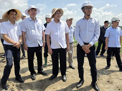 Lãnh đạo TP Cần Thơ kiểm tra tiến độ Dự án thành phần 2 cao tốc Châu Đốc - Cần Thơ - Sóc Trăng