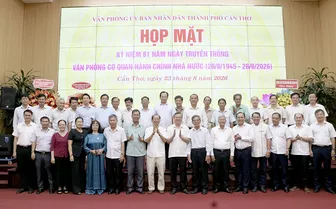 Họp mặt kỷ niệm 81 năm Ngày truyền thống Văn phòng cơ quan hành chính nhà nước