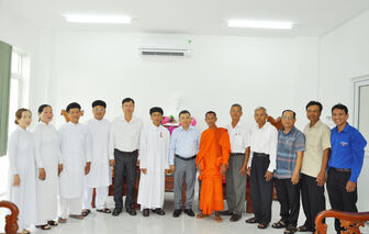 គំ​រូ​សាយ​ភាយ​តម្លៃ​ដ៏​ថ្លៃ​ថ្លា​ក្នុង​ជន​រួម​ជាតិ​ខ្មែរ​