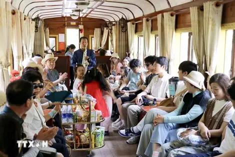 Du lịch “chữa lành” bằng âm nhạc hút khách tại miền đất lạnh
