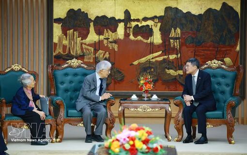 PM welcomes Vietnamese-French scientists