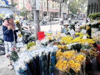 Nguồn hàng phục vụ Vu Lan dồi dào, giá cả ổn định