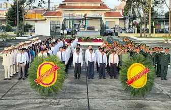 Lãnh đạo TP Cần Thơ viếng Nghĩa trang liệt sĩ Sóc Trăng