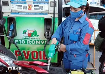 Giá dầu diesel giảm còn 28.084 đồng, xăng E10 xuống 22.602 đồng từ 15 giờ