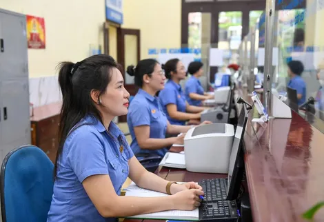 Mở bán vé tàu Tết Nguyên đán Đinh Mùi 2027
