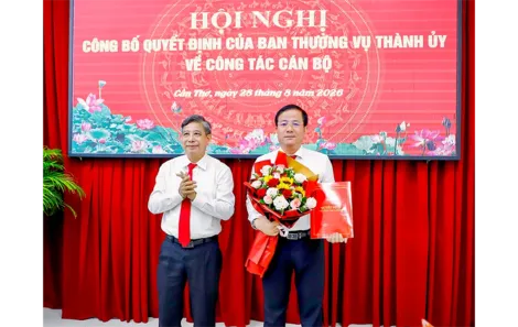 Ông Trần Văn Huyến giữ chức Bí thư Đảng ủy các cơ quan Đảng TP Cần Thơ