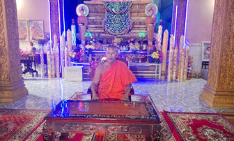 ព្រះតេជគុណ គឹមធឿ​ រៀនសូត្រនិងធ្វើតាមឥរិយាបថនិងសីលធម៌ហូជីមិញ