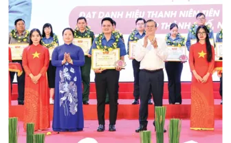 Tuổi trẻ và khát vọng cống hiến