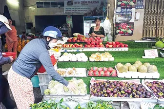 Hoạt động thương mại - dịch vụ duy trì ổn định, đáp ứng nhu cầu người dân