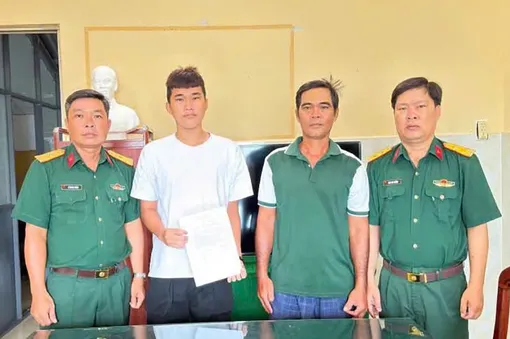 Những lá đơn tình nguyện nhập ngũ