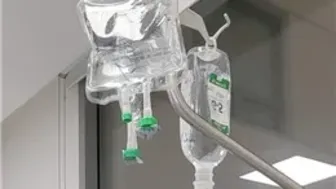 Bay trong đêm, trực thăng đưa ngư dân nguy kịch về đất liền điều trị