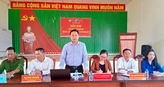 Lắng nghe dân để giữ bình yên từ cơ sở