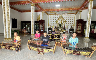 ថែ​រក្សា​វប្ប​ធម៌​ខ្មែរ​ផ្តើម​ពី​តម្លៃ​ប្រ​ពៃ​ណី​