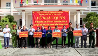 Xuất quân hỗ trợ xóa nhà tạm, nhà dột nát tại xã Hiệp Hưng