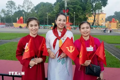 Tôn vinh tiếng Việt: Nuôi dưỡng tình yêu quê hương từ tiếng mẹ đẻ