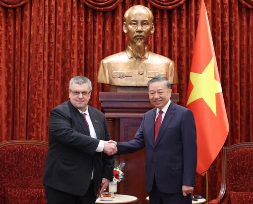 Top Vietnamese leader confident relations with Russia will continue to develop strongly