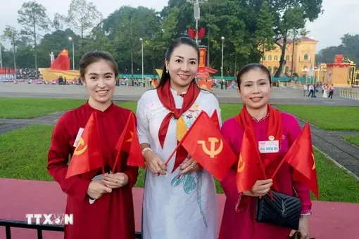 Tôn vinh tiếng Việt: Nuôi dưỡng tình yêu quê hương từ tiếng mẹ đẻ